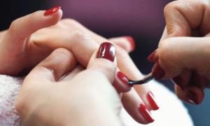 Người Việt làm nail ở Mỹ: Dính vào thì khó rút chân ra