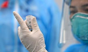 Việt Nam tiếp tục tiêm vaccine AstraZeneca