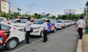 Gọi tài xế công nghệ là đối tác: cách gọi luồn lách