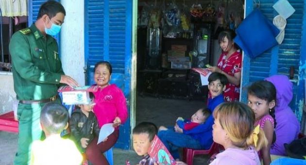 Người lính