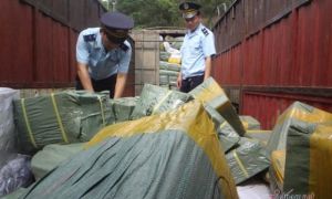 Hàng Trung Quốc tràn sang Việt Nam, chỉ 2 tháng nhập siêu 7 tỷ USD