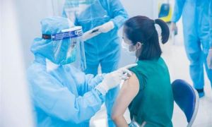 Hơn 44.000 người Việt được tiêm vaccine COVID-19