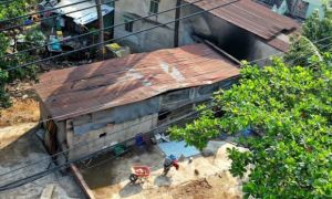 Bất lực trước tiếng kêu cứu từ ngôi nhà cháy