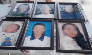 Xót xa di ảnh 6 người trong 1 gia đình được đặt cạnh nhau sau đám cháy kinh...