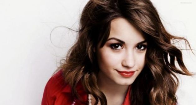 Tướng mặt của người phụ nữ phú quý, càng về hậu vận càng giàu sang viên mãn