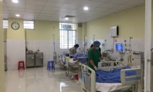 Nam sinh hôn mê sau khi hút thuốc lá điện tử