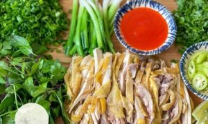 Công thức nấu phở gà ngọt thơm, nước dùng đậm vị mà trong thanh
