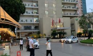 Những người nghỉ việc ở Bệnh viện Bạch Mai nói gì?