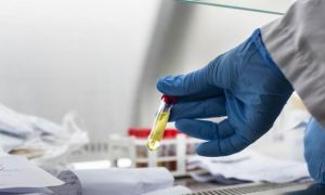 Một điều dưỡng 23 năm làm ở Bạch Mai: ''Giờ chúng tôi phải tranh nhau cả găng...
