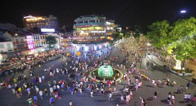 Hà Nội dừng các hoạt động lễ hội, phố đi bộ