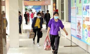 Chiều 2/5: Thêm 20 ca mắc COVID-19, có 8 ca ghi nhận trong nước tại Hà Nam,...