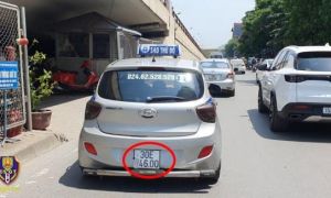 Che biển số ô tô, lộ rõ sự xấu xí của nhiều tài xế Việt