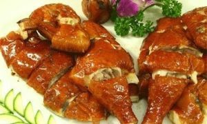Làm gà quay bằng lò vi sóng siêu đơn giản chiêu đãi cả nhà dịp cuối tuần