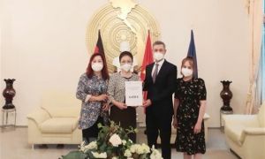 Cộng đồng người Việt tại Đức tiếp tục chung tay hỗ trợ chống dịch