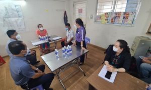 Vụ người phụ nữ bị cưỡng chế test nhanh ở Bình Dương: Lãnh đạo phường tổ chức...