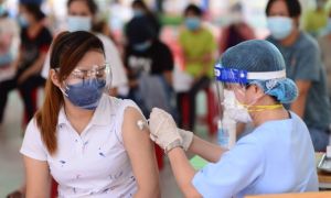 TP.HCM: Cơ sở sản xuất, kinh doanh phải tiếp tục tiêm vắc xin đầy đủ cho người...