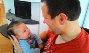 Từ trời Tây về Việt Nam, tôi hoảng vì phải nuôi con theo chuẩn của… hàng xóm