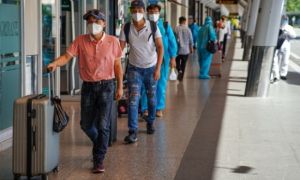 Những hành khách đầu tiên bay thương mại từ TP.HCM sau dịch