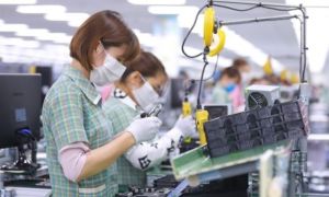 Từ làn sóng người dân ùn ùn về quê, cần có tầm nhìn dài hạn về lực lượng lao...