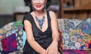 Giọng ca 'Mùa thu lá bay' Kim Anh bị đột quỵ tại Mỹ