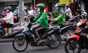 Tài xế xe ôm công nghệ phải chích ít nhất 1 mũi vắc xin hoặc F0 đã khỏi bệnh