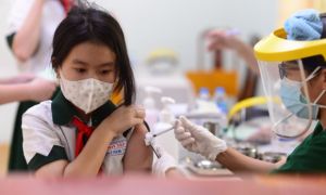Từ 22-11, TP.HCM tiêm vắc xin đợt 2 cho trẻ từ 12-17 tuổi