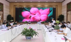 Phó thủ tướng Vũ Đức Đam: Các tỉnh ĐBSCL cần đẩy nhanh tiêm vắc xin, điều trị...