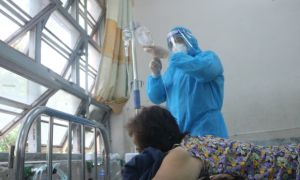 TP.HCM chia các bệnh viện thành 8 cụm tiếp nhận điều trị COVID-19 khi số ca...