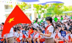 Sáng nay, nhiều địa phương bắt đầu cho học sinh trở lại trường
