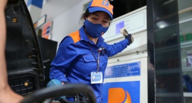Giá xăng ngày mai có thể sẽ giảm mạnh
