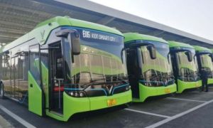 Xe buýt điện VinBus bắt đầu hoạt động ở Hà Nội