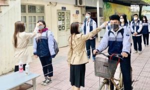 Hà Nội: Những học sinh khối 12 không đến trường vẫn được đảm bảo quyền lợi học...