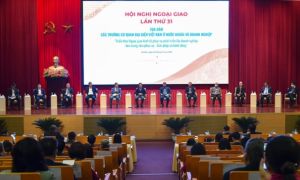 /thumb/thumb.php?src=images/stories/content/2021/12/10/1_neu-doanh-nghiep-can-hay-lien-he-dai-su-viet-nam-bat-cu-luc-nao.jpg&w=300&h=180&zc=1&q=80&a=c