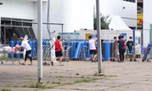 Bệnh viện dã chiến đa tầng TP.HCM: Nơi rộn tiếng cười, nơi gắng qua nguy kịch