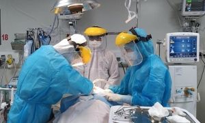 Ngày 16/12, cả nước giảm 255 ca Covid-19 so với ngày hôm qua; 1.033 bệnh nhân...