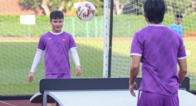 Tuyển Việt Nam trở lại sân tập chuẩn bị cho trận Campuchia