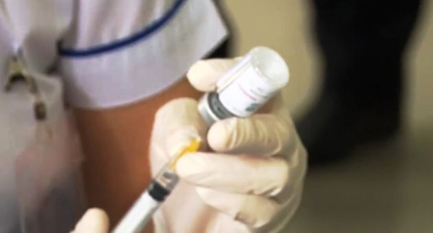 Đồng Tháp thông tin 2 lô vaccine tăng hạn sử dụng trước khi tiêm cho dân
