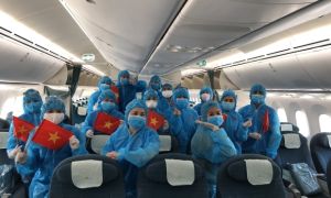 ‘Chỉ nghĩ tới được hít khí bụi ở Việt Nam thôi cũng thấy mừng’