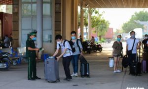 Người xuất nhập cảnh cao kỷ lục, cửa khẩu Mộc Bài  - Tây Ninh tăng cường kiểm...