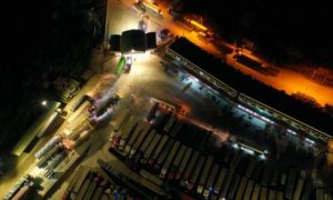 Trắng đêm nhích xe vào bãi xuất hàng ở cửa khẩu Tân Thanh