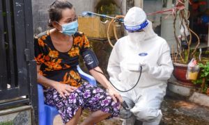 Tin sáng 20-12: Chưa phát hiện Omicron nhưng số mắc, tử vong tăng, y tế một số...