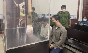 Hai cha con cùng nhau vào tù sau phi vụ buôn