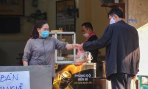 8 quận ở Hà Nội có thể dừng hoạt động không thiết yếu