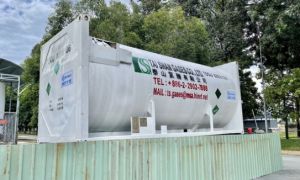 Giá oxy tăng vọt, bệnh viện điều trị COVID-19 ở Cần Thơ xin chi viện