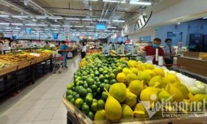 Tắc đường sang Trung Quốc, hàng triệu tấn nông sản 'dội chợ' mùa Tết