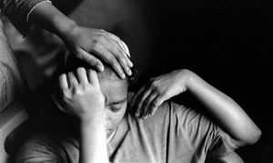 Chừng nào cha mẹ còn dùng đòn roi, chúng ta không hề vô can