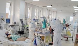 Hà Nội có 385 F0 nặng và nguy kịch