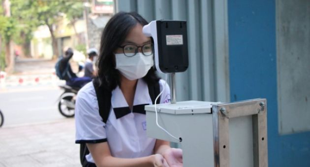 Học sinh lớp 7, 8 ở Củ Chi sẽ đến trường ngày 10-1