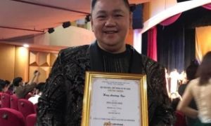 Kẻ ấu dâm làm gì đủ tư cách nhận huy chương