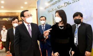 Lãnh đạo TP.HCM gặp gỡ kiều bào: 'Sự hỗ trợ của thành phố là động lực lớn với...